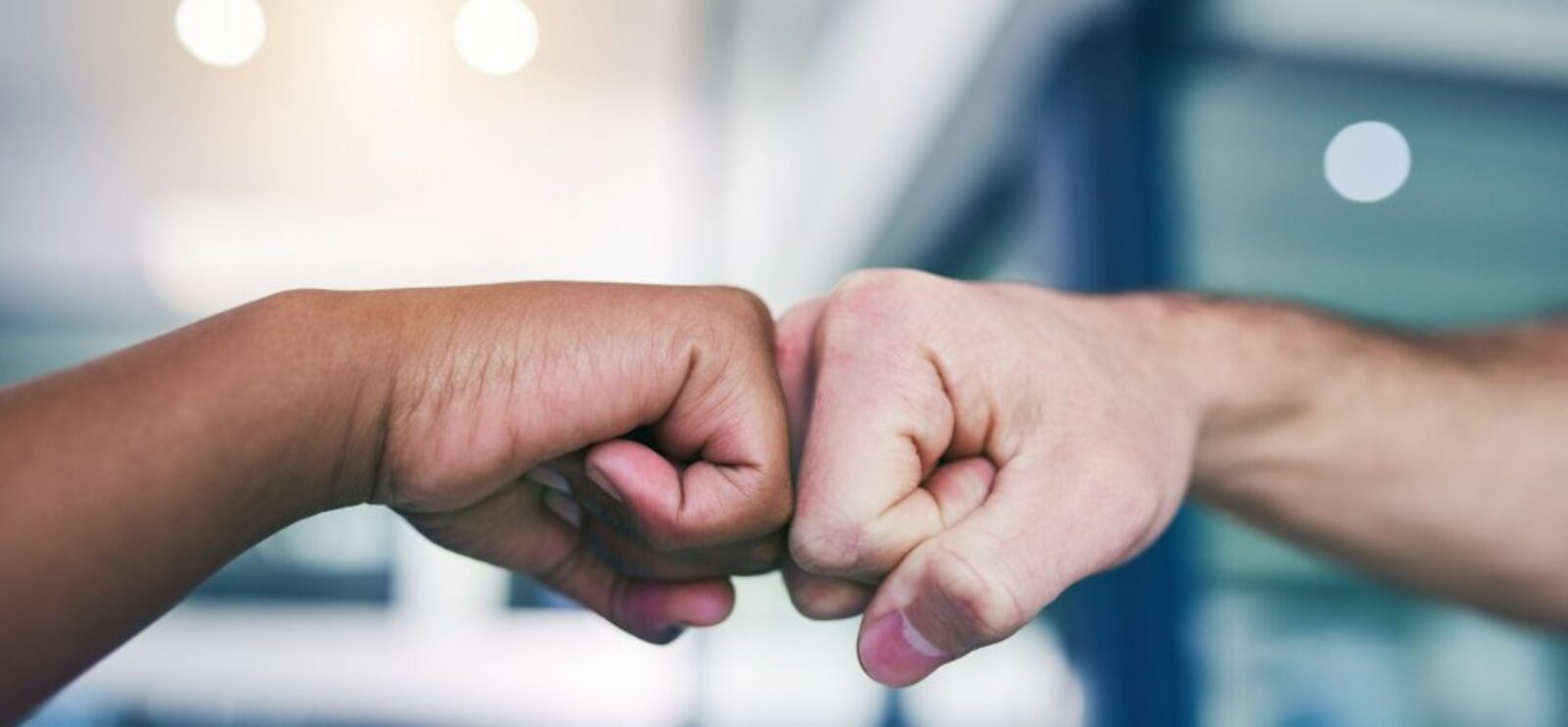 Comment utiliser le marketing d’affiliation pour augmenter le retour sur investissement et payer uniquement après avoir obtenu la vente de votre produit ou service