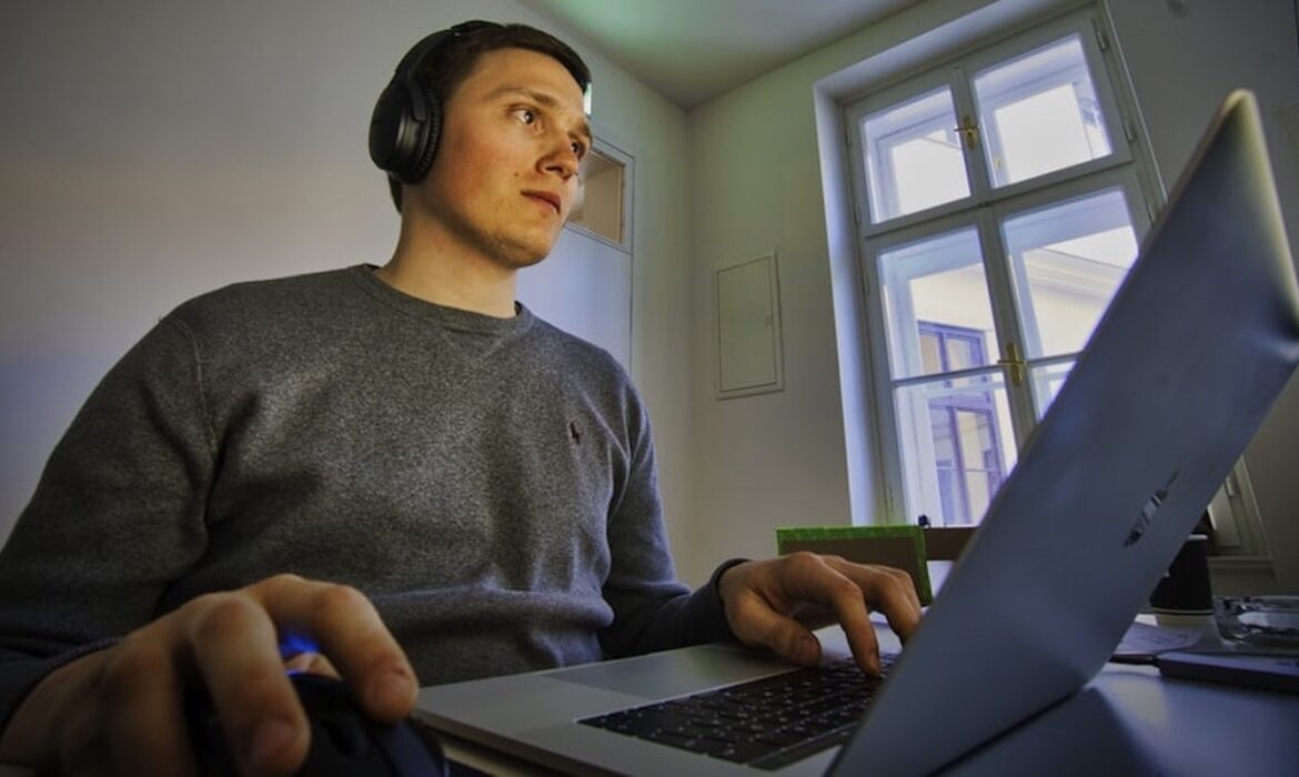 Apprenez ce qu’il faut pour faire votre meilleur travail à domicile [Deals]