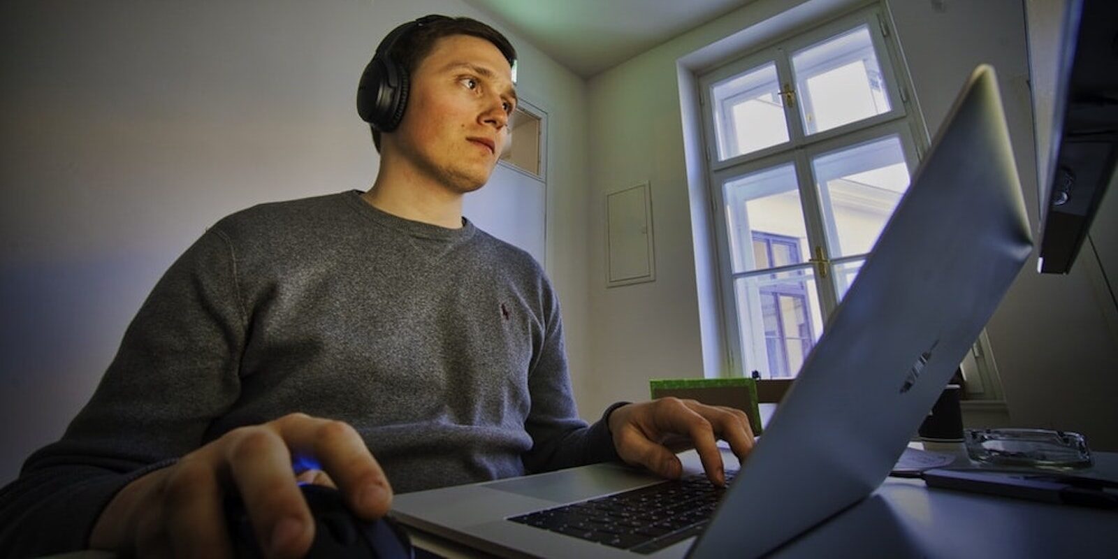 Apprenez ce qu’il faut pour faire votre meilleur travail à domicile [Deals]